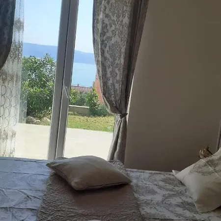 Apartment Lighthouse Novi Vinodolski