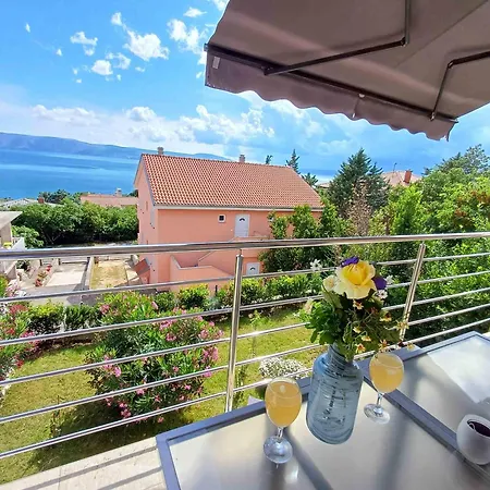 Apartment Lighthouse Novi Vinodolski